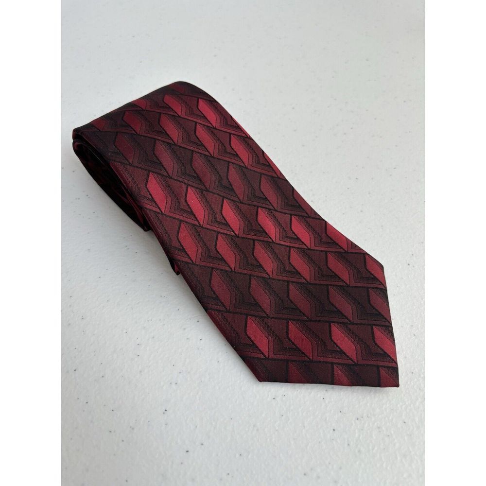 Arrow Men's Standard Red and Black Geometric Metallic Silk Tie‎